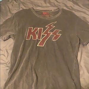 KISS distressed tee